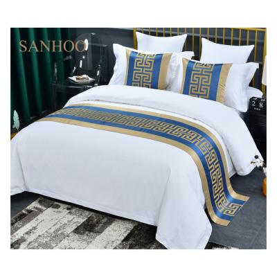 China SANHOO Nondisposable Luxury Decorative Bedspread Bedding Throw Bed Cover Cushion And Bed Runners For Hotels for sale