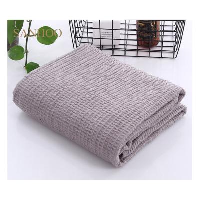 China SANHOO Anti-Static Luxury Premium Cotton Personalized Weave Waffle Gray Throw Blanket For Bed for sale