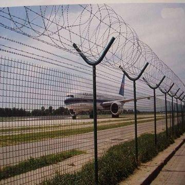 China Easily Assembled China Factory Anti Climb Barbed Wire Mesh High Security Tension 358 Strong Ecurity Railway Station Barrier for sale