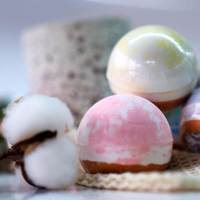 China Handmade Premium Bath Cleaning Bombs Bath Bombs Luxury Aromatherapy Colorful Customized Bath Bombs for sale