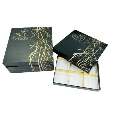 China Recycled Materials Factory Price  Hot Sale Custom New Design Sweet Love Paper Board Chocolate Packaging Box With Inserts for sale