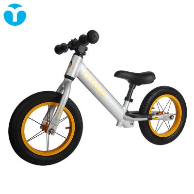 China FLY aluminum alloy sliding FLY without pedal two-wheel balance car Macco children's balance car aluminum alloy balance car for sale