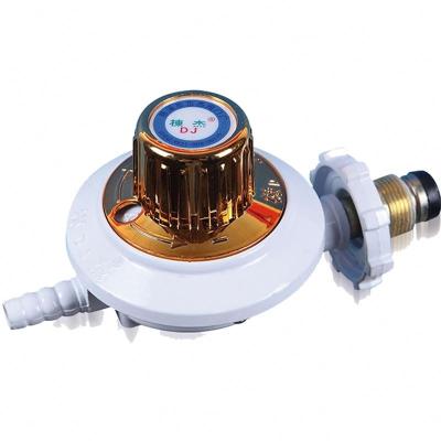 China Cheap household zinc/Alu lpg gas regulator alloy shell lpg pressure regulator with gauge for cooking for sale