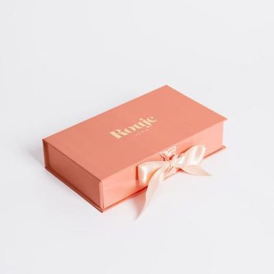 China Luxury Materials Custom Red Pink Color Christmas Recycled Paper Foldable Wedding Gift Box Set Bithday Gift Box for sale