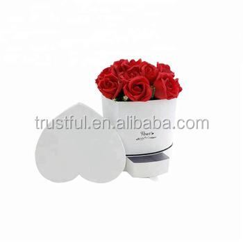 China Handmade Round Boxes For Flower Hat Box Velvet Luxury Gift Packaging Custom Flower Box for sale