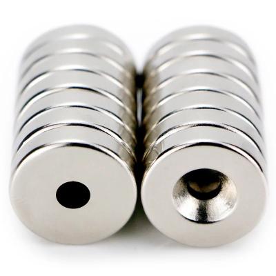 China Wholesale ndfeb D20x5 mm industrial factory disc neodymium magnet strong industrial magnets with hole for sale