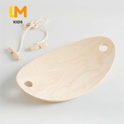 China Indoor curved indoor montessori fitness wooden yoga custom kids teeter kids balance board for sale