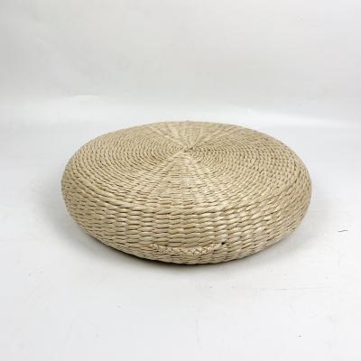 China Modern Hot Selling Eco-friendly Hyacinth Ottoman Straw Water Pouf Vietnam Pouf for sale