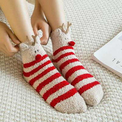 China Anti-skid Santa Claus Winter Fun Socks Slipper Warm Fuzzy Christmas Fuzzy Socks for sale