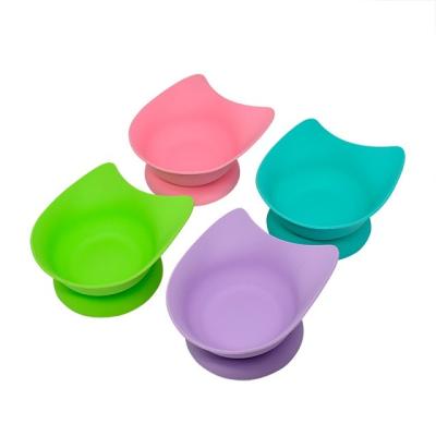 China Sustainable Silicone Pet Bowl With Sucker Food And Drink Container For Dog And Cat 500ml for sale