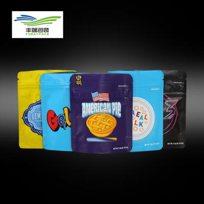 China Customized Logo Printing Edible Plastic Packaging Zkittles Starburst Mylar Moisture Proof Packaging And Bags for sale