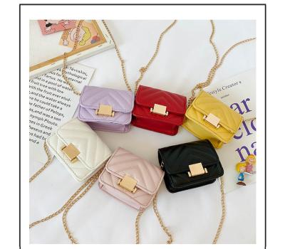 China Fashion Girl 2021 New Fashion Girls Bags Cross - Body Bag PU Kid Clips Chains Women's Travel Bag for sale