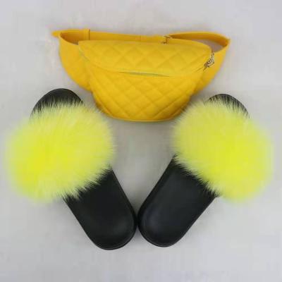 China Jellyooy Beachkins Latest PVC Matte Jelly CUSHIONING Pussy Bags With Fox Fur Slippers Sets Purse Bag Match Fur Slides Sandals Sets for sale