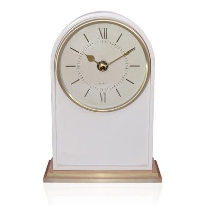 China 2017 customization marcaron wholesale color personalized stand mantel wooden clock for sale