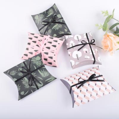 China Handmade Custom Folding Pillow Shape Case Small Chocolate and Jewelry Food Grade Chocolate and Jewelry Gift Box Creative Logo Paper Packaging with Ribbon for sale