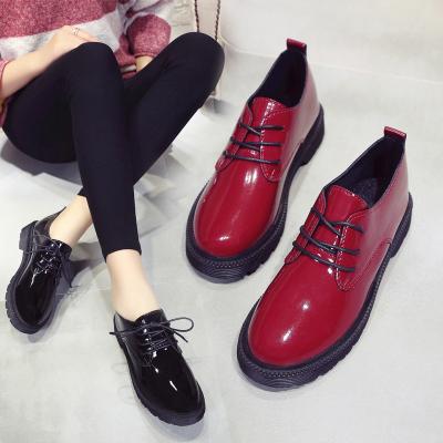 China 2020 new thick-soled casual round toe thick-soled women's shoes breathable small new student leather shoes breathable fashion shoes for sale