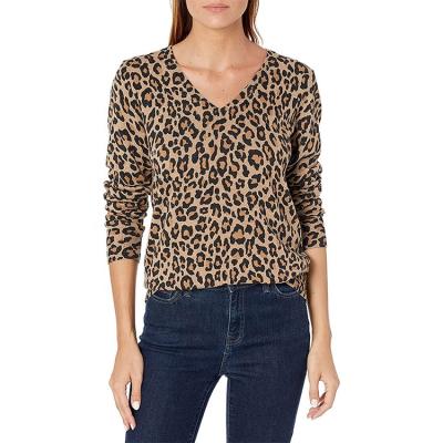 China wholesale Anti-wrinkle long sleeve sweater ladies slim top fashionable leopard soft women knitted sweater for sale