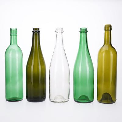 China Beverage VIEW In Stock Super Flint 700ml 750ml Glass Bottle International Standard Round Wine Glass Liquor Bottle With Cork Cap for sale