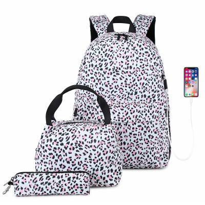 China With USB New Polyester Multifunctional Travel Backpack Students Fashionable Large Capacity Backpack for sale