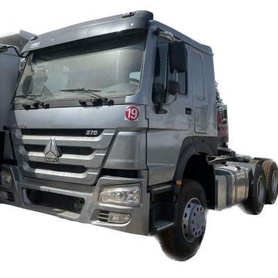 China Camera Equipped Sinotruck Howo Tractor Truck with Rear Camera and Normal Cruise Control for sale