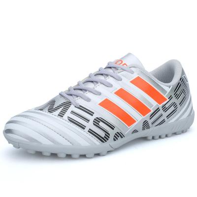 China Running Shoes Rubber Children's Sports Shoes Boys Football Athletics Nail BrokenSoccer Shoes for sale