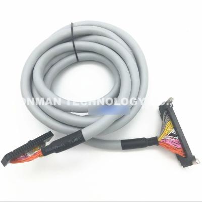 China PLC van XW2Z-500B 5MHMI Omron Kabel Originele Voorwaarde 12 Maanden Garantie Te koop