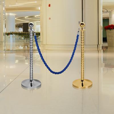 China Hotel Customized Crowd Control Wire Pole Rope Queue Barrier Bracket for sale