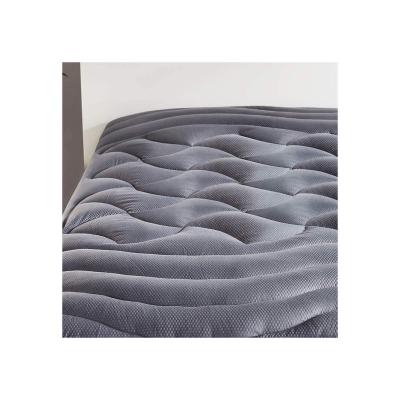 China Price Viable Professional Cool Freeze Freeze Cooling Mat King Foam Sleep Cooling Mattress for sale