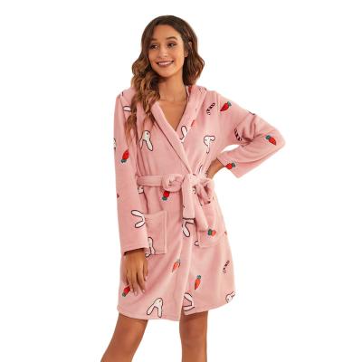 China Cute Women's Thermal Flannel Long Robes Soft Sleepwear High Quality Thermal Hooded Women's Winter Bathrobe Polyester for sale