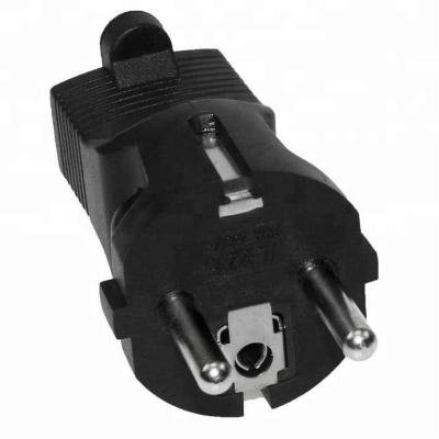 China Commercial USA NEMA 5-15R to Europe Schuko CEE7/7 power plug adapter for sale