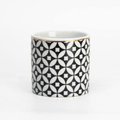 China Home Decoration Modern Ceramic Candle Jar Black Mug For Candle Making Custom Small Candle Holder for sale