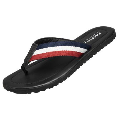 China Lightweight Summer Style Mens Leather Flip Flops Strap Design Flip Flops Sneakers Men's Casual Slippers for sale