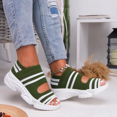 China 2021 New Arrival Women's Casual Shoes Fashion Breathable Platform Slide Sandals Lighted Woven Flat Sandals for sale