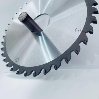 China PCD Manufacturers Selling Small Diamond PCD Circular Saw Blades For 200mm Wood Cutting for sale