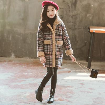 China Polyester/Nylon Woolen Coat For Women's New Korean Style Winter Loose Girls' Thicken Fashion Plaid Coat Velvet Plus Size Mid Length 2021 for sale