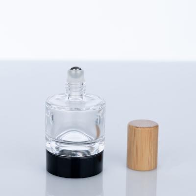 China Square 20ml Perfume Rollball Perfume Bottle Designer Cosmetic Empty Spray Bottle Black Glass Perfume Bottle For Skin Care Packaging for sale