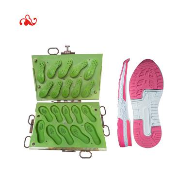 China Heatering Aluminum Mold For EVA Outsole Mold Manufacture Oem Design Your Own Style Athlete Perforated Soles Die for sale