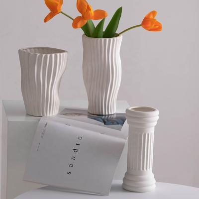 China Nordic Large Dry Living Room Flower Arrangement Table Top By Mouth And Modern Simple Modern Simple White Ceramic Flower Vase Decoration for sale