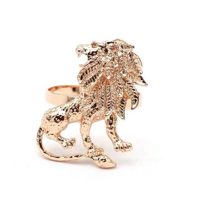 China Rose Gold Lion Napkin Rings Napkin Holder Metal Alloy Viable Animal Napkin Rings For Dinner Table HWM85 for sale