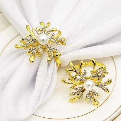 China Christmas Antler Viable Ring Crystal Pearl Flower Napkin Buckle Napkin Suitable for Wedding Holiday Party HWC92 for sale