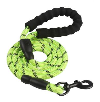 China 5FT Stocked Strong Rope Dog Leash With Comfortable Padded Handle Pet Bowl Dog Waste Bag Dispenser, Dog Leash 1 Pcs One Opp Bag Stripped for sale