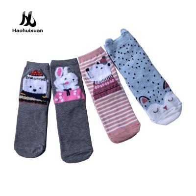 China Customized Cute Animal Women's Thick Crew Socks Antibacterial for sale