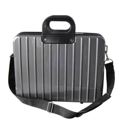 China Fully Protective Laptop Case Shoulder Top Tier Zipper 14 Inch Laptop Hard Case for sale