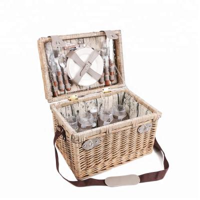 China Sustainable Wicker Picnic Basket Box With Lid for sale