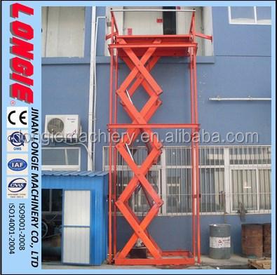 China Electric Motor Scissor Cargo Lift 2000kg Capacity 5000mm Lift Height LISJG2.0-5.0 zu verkaufen