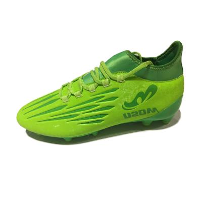 China Latest PU Design Lightweight Fashionable Football Shoe for sale