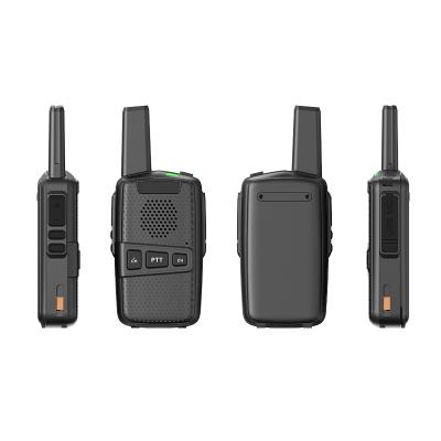 China No long range with BT headset kids 4g two way radiocheapest 200 kilometer radio unlimited range walkie-talkie phone walkie-talkie for sale