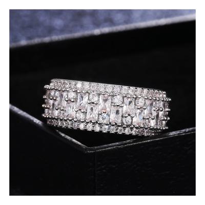 China Luxury High End Luxury Diamond-studded Ball Banquet To Attend Ring Metal Accessories for sale