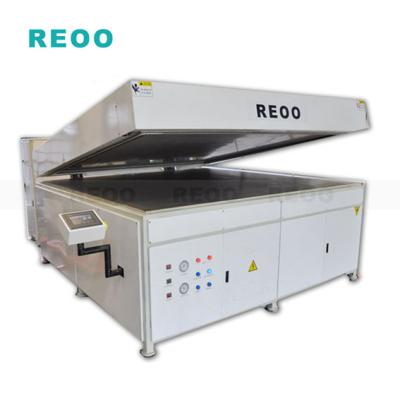 Cina REOO 2200x2200mm Automatic Photovoltaic Equipment Solar Laminator for Making Solar Panel 2200*2200mm in vendita