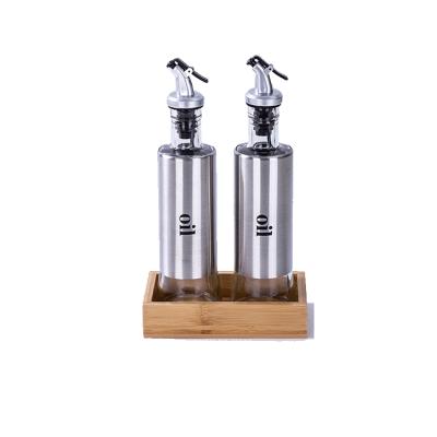 China Lanfengye Viable 300ml Stainless Steel Oil Bottle Olive Oil Dispenser Kitchen Tools Glass Oil Bottle for sale